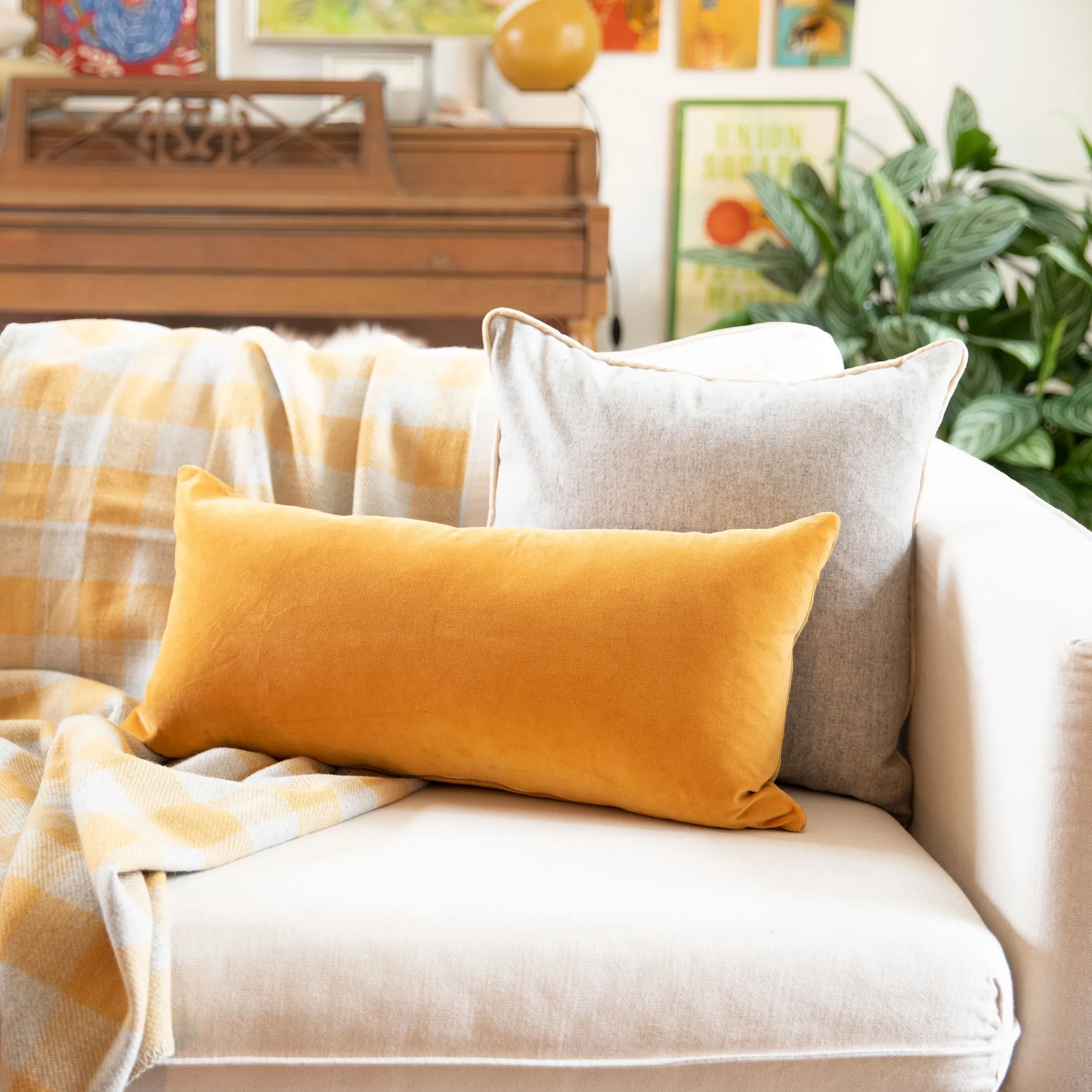 Classic Piped Pillow