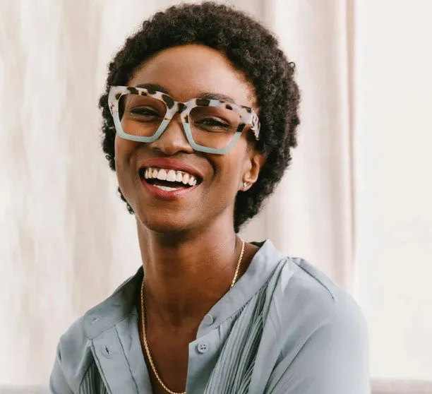 Peepers - Take A Bow Blue Light Reading Glasses, Chai Tortoise & Green