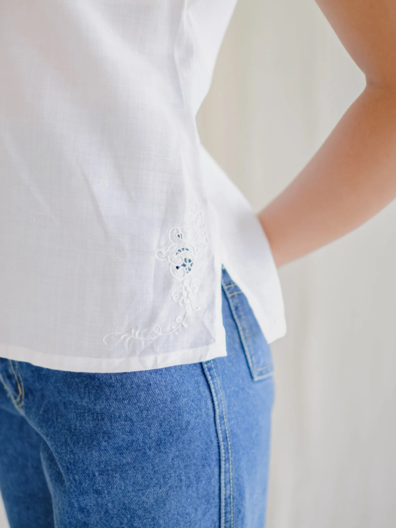 Vintage Embroidered Mandarin Neck Floral White Blouse