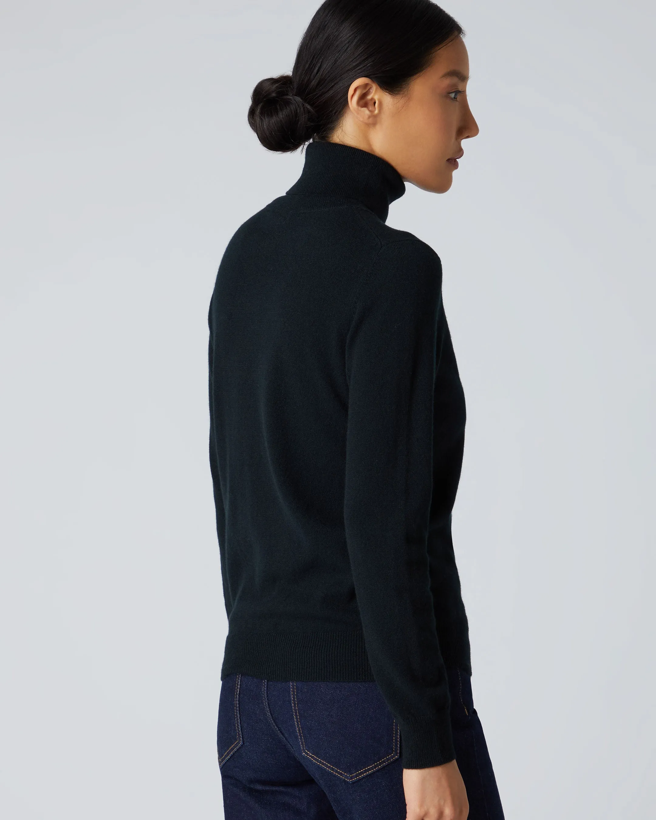 Women's Luna Roll Neck Cashmere Jumper Black
